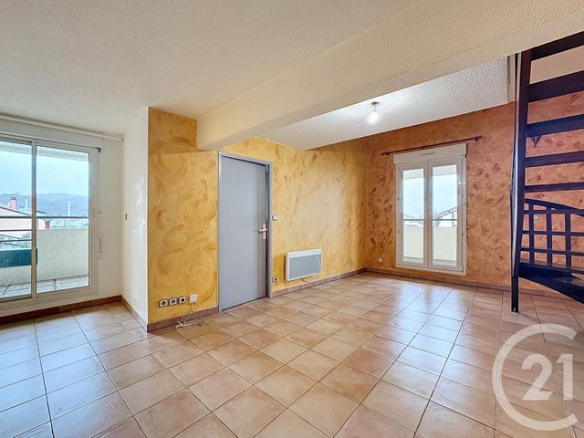 Appartement Duplex à vendre - 4 pièces - 76.12 m2 - PAMIERS - 09 - MIDI-PYRENEES - Century 21 S.D.I.