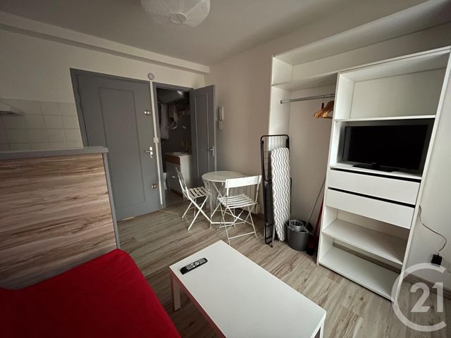 Appartement F1 à louer - 1 pièce - 12.0 m2 - PAMIERS - 09 - MIDI-PYRENEES - Century 21 S.D.I.