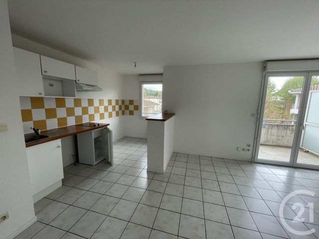 Appartement T2 à louer - 2 pièces - 48.0 m2 - PAMIERS - 09 - MIDI-PYRENEES - Century 21 S.D.I.